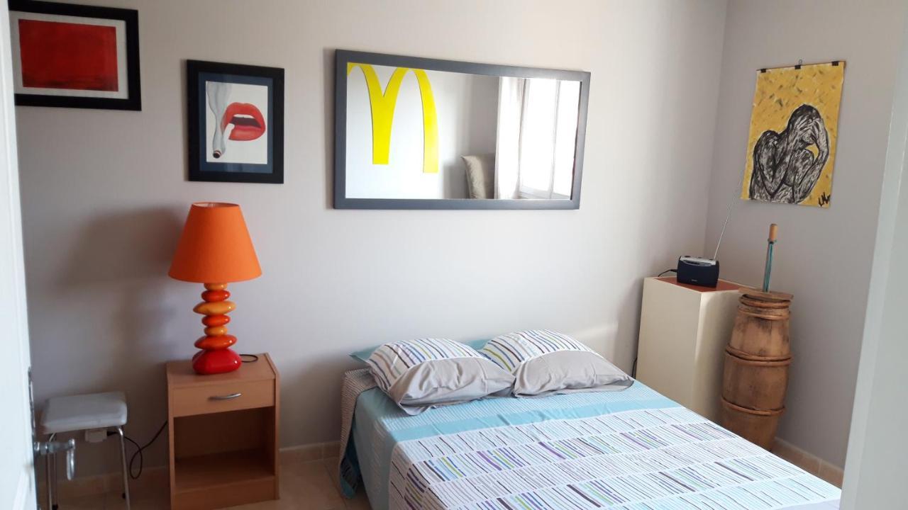 Chez Patrick Roujan Bed & Breakfast Dış mekan fotoğraf
